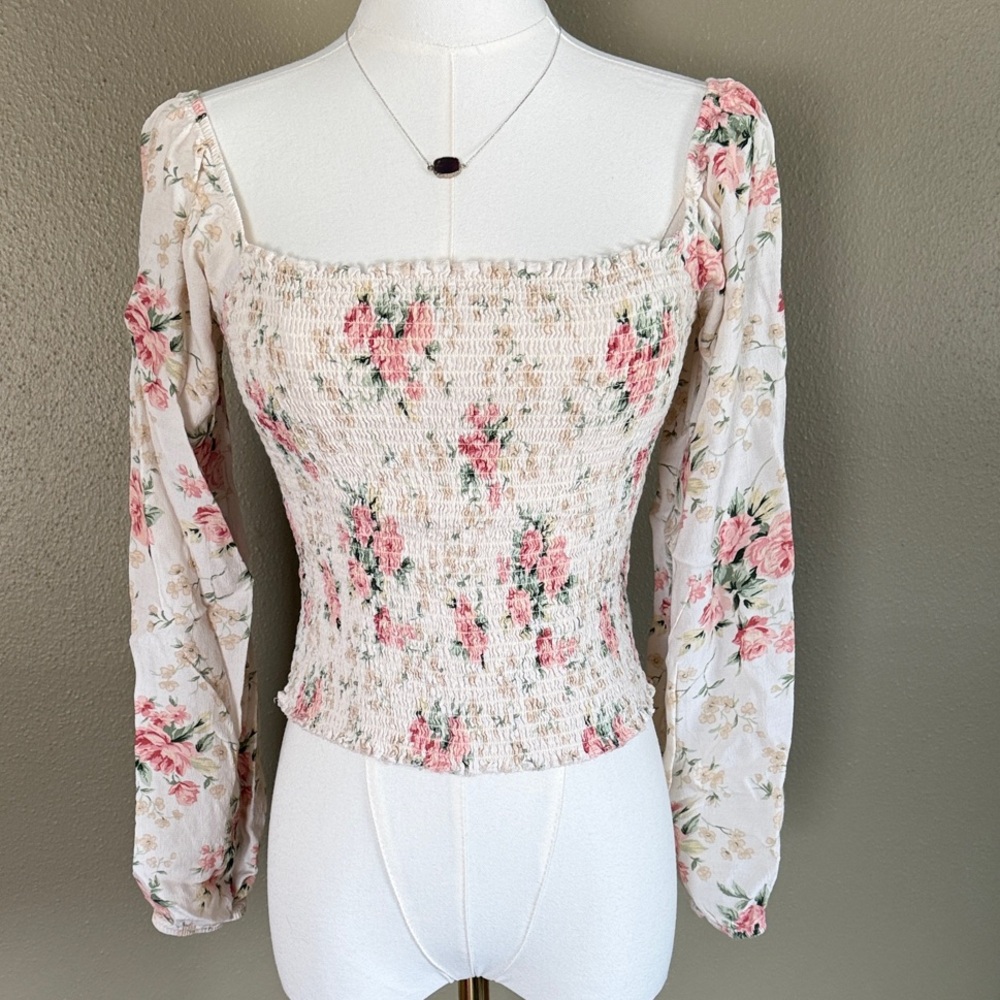 American Eagle Floral Smocked Square Neck Puff Sleeve Top Size Small